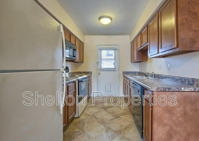 Foto del edificio - 4523 E Camino Cir