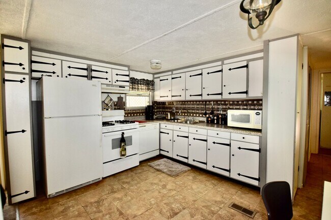Foto del edificio - Prime Mesa location, 3 bed 2 bath home.