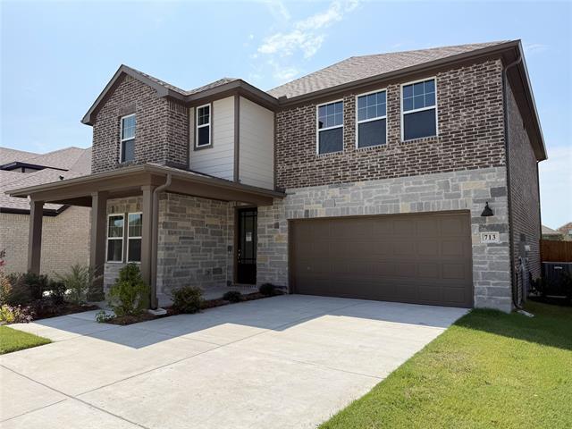 Building Photo - 713 Roanoke Dr
