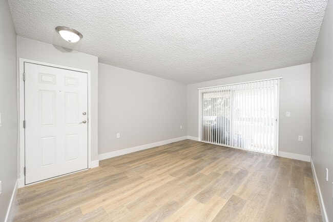 Building Photo - Mountain View Camarillo