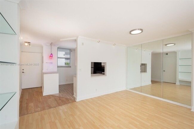 Building Photo - 3703 NE 166th St