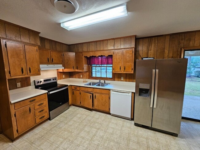 Building Photo - 912 Bonny Cir