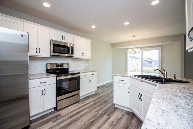 Building Photo - 14643 Cerro Verde Run