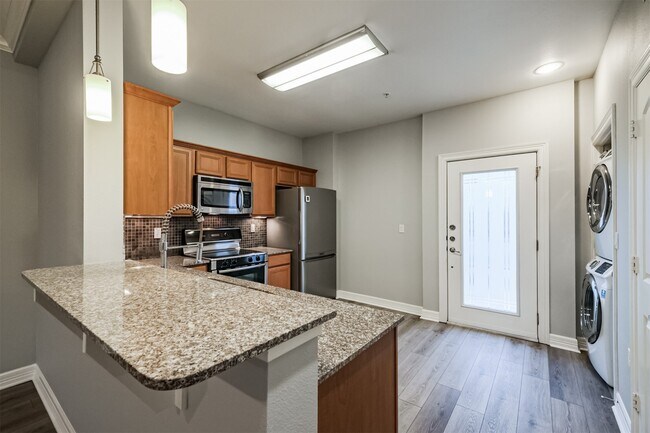 Foto del edificio - 3501 Chenevert St