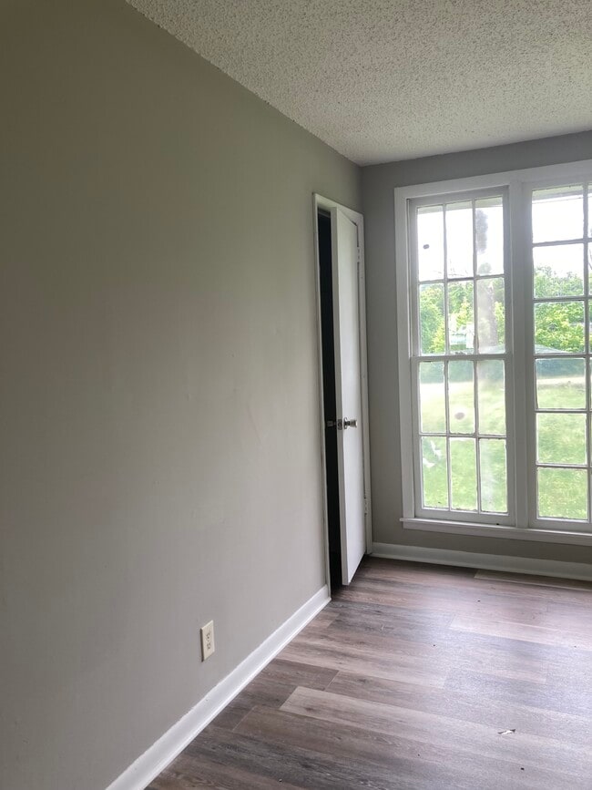 Photo - Duplex Home on 1 acres lot - Peacefule, Quiet, Safe Neighborhood