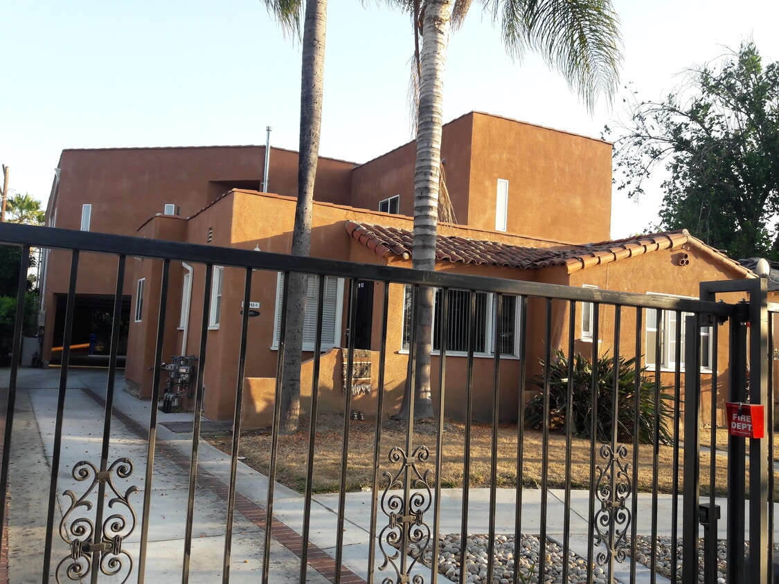 20 3 Bedroom Apartments for Rent in Valley Glen, CA Westside Rentals