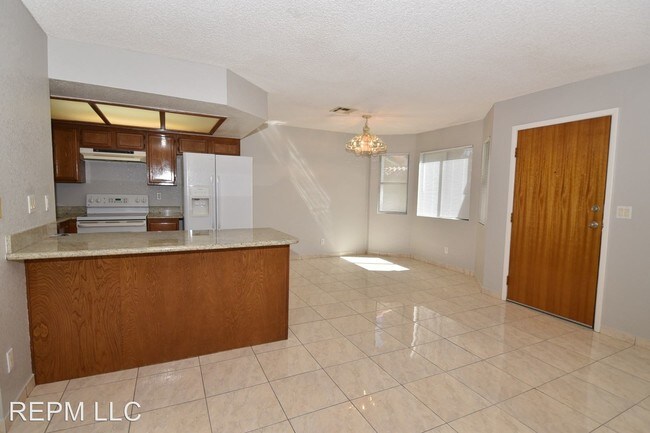 Foto del edificio - 2704 Beaver Creek Ct