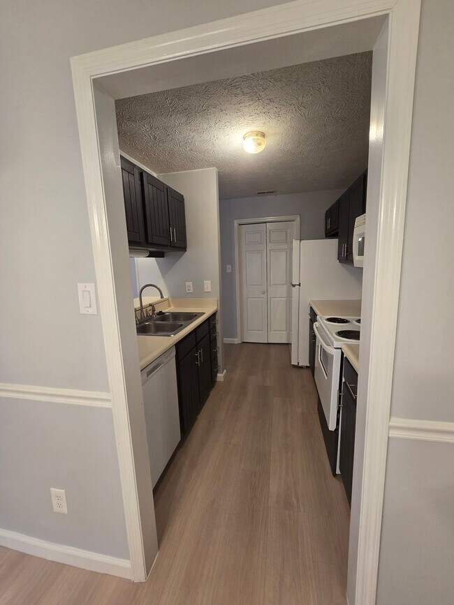 Foto del edificio - 2700-3 Preston Woods Drive