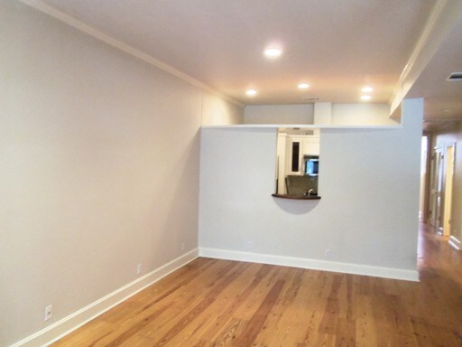 Building Photo - 1506 W 13th St