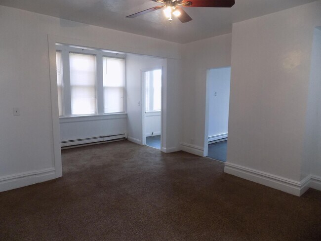 Foto del edificio - 1403 Hamilton St