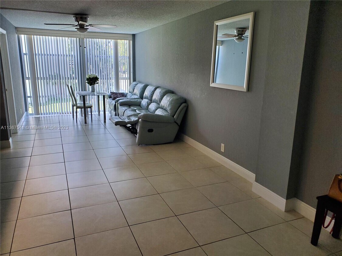 801 Three Islands Boulevard Unit 208, Hallandale Beach, FL 33009