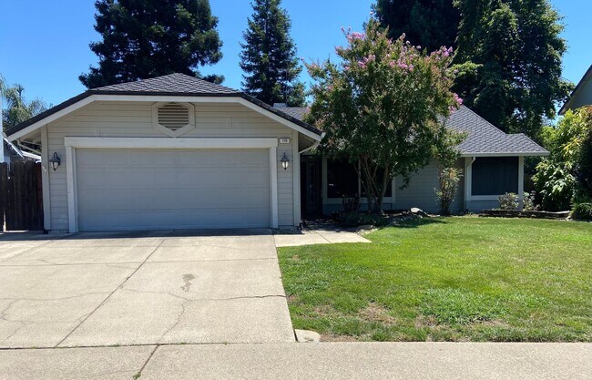 Building Photo - Willow Creek 3 Bdrm, 2 bath one story home