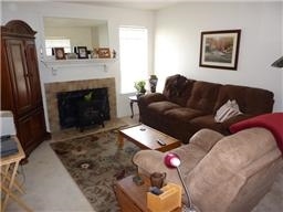 Building Photo - Parkway Lane Condominiums
