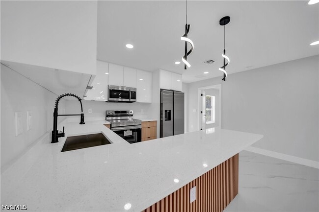 Building Photo - 2914 4th St SW
