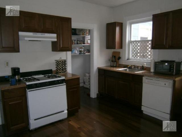 Building Photo - 2 bedroom in Brookline MA 02245