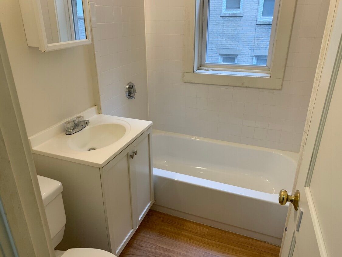 Building Photo - 1161 Boylston St