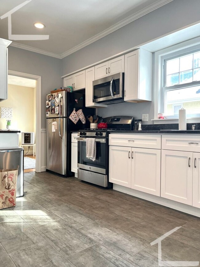 Foto del edificio - Free Laundry, Parking, Stainless Steel appliances, Backyard