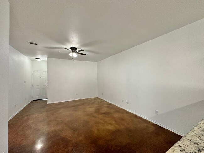Building Photo - 227 N Mary Jo Dr