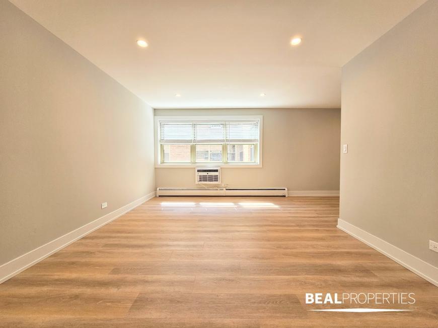 Primary Photo - 1 bedroom in CHICAGO IL 60657