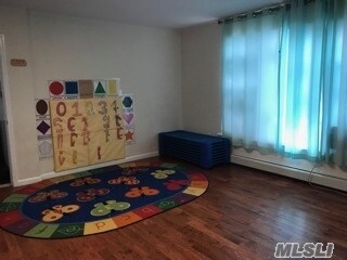 Foto del edificio - 147-05 Jasmine Ave