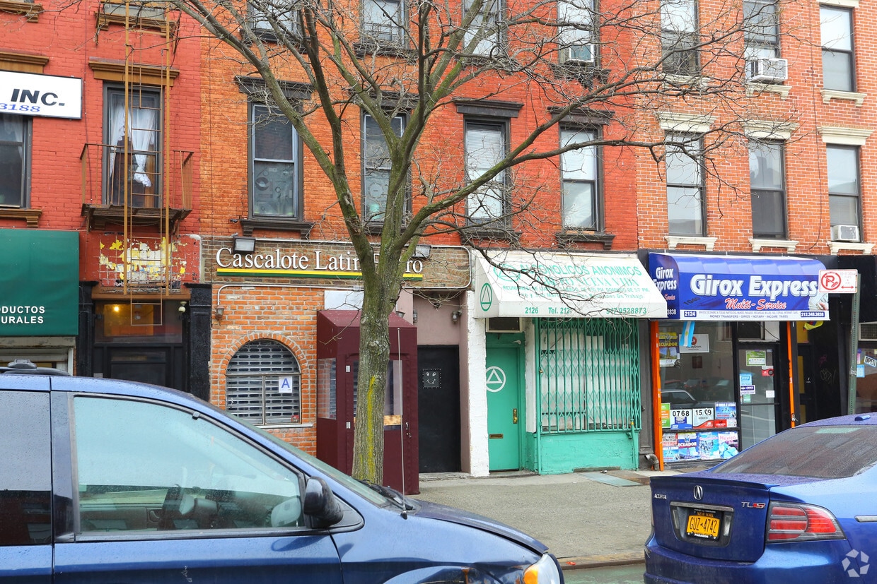 Building Photo - 2126 2nd Ave