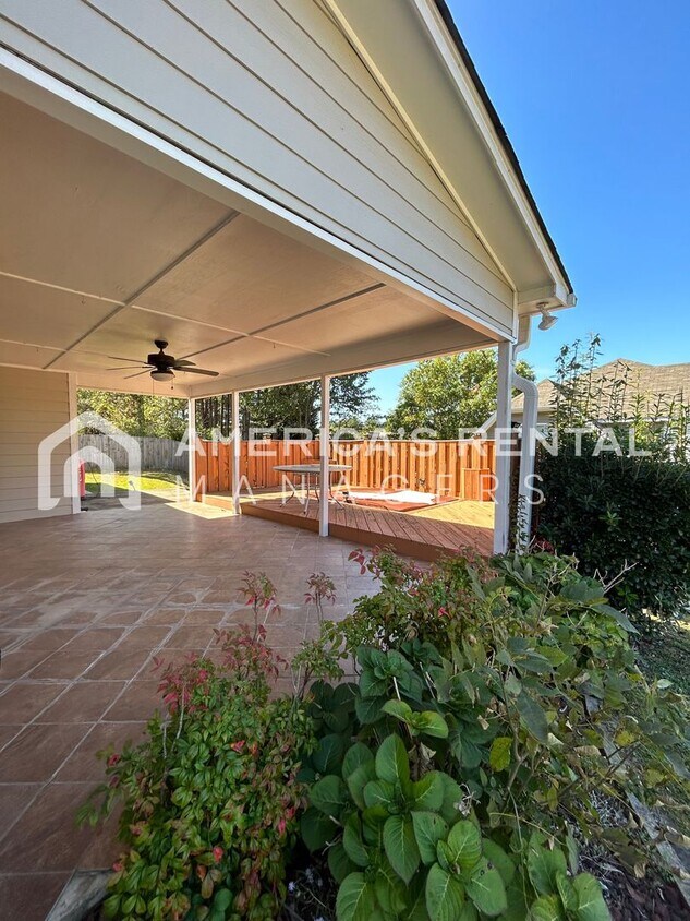 Building Photo - ****Location! Location! Location!**** HOUS...