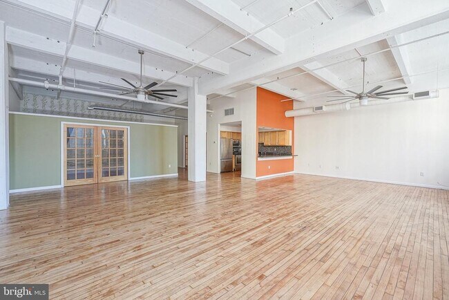 Building Photo - 1238 Callowhill St