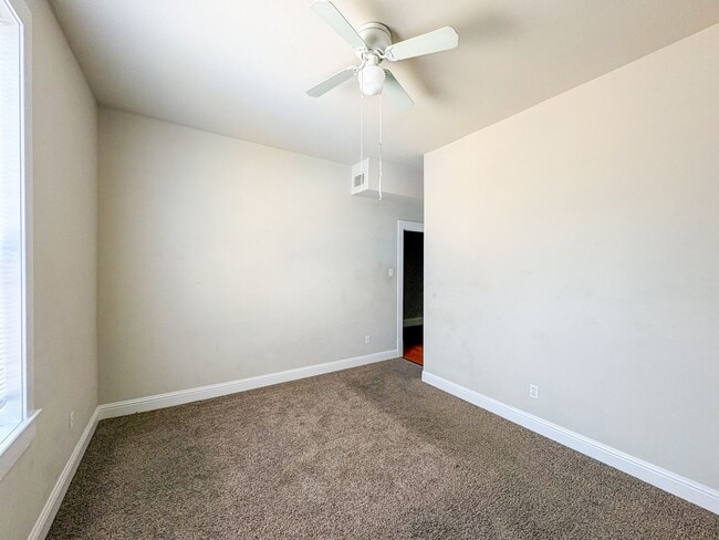 Building Photo - 2208 Sanger Ave