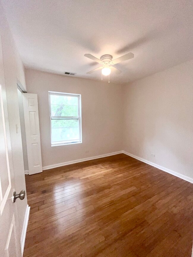 Building Photo - 3939 W Iowa St