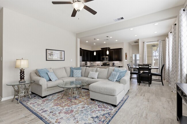 Foto del edificio - 28027 Rocky Heights Dr