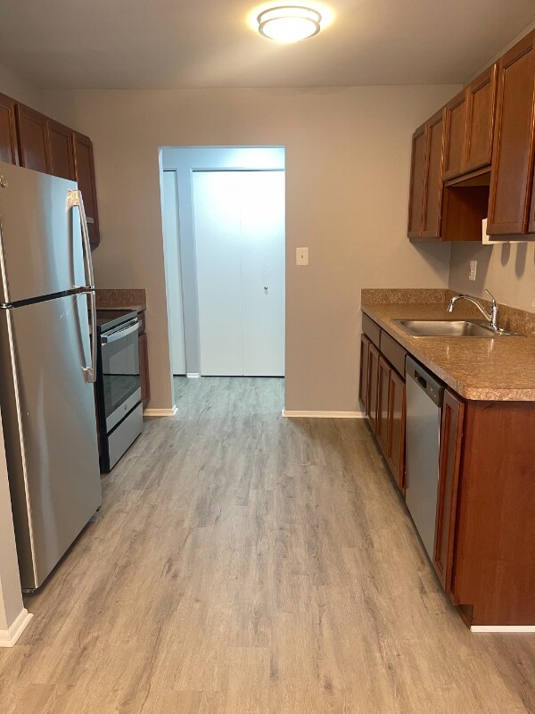Foto del edificio - 271 E Oakridge Ave