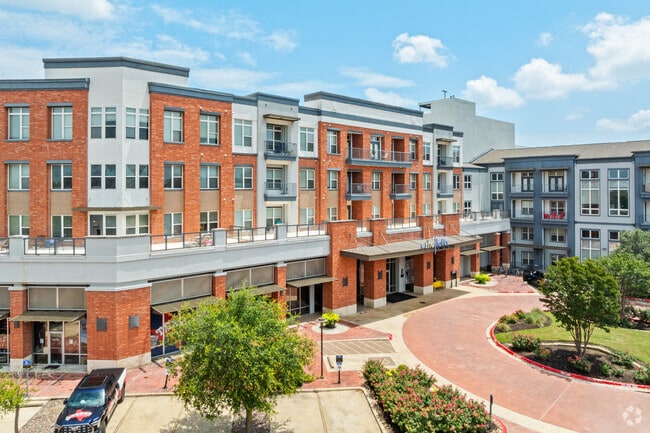 Building Photo - Lofts at Wolf Pen Creek