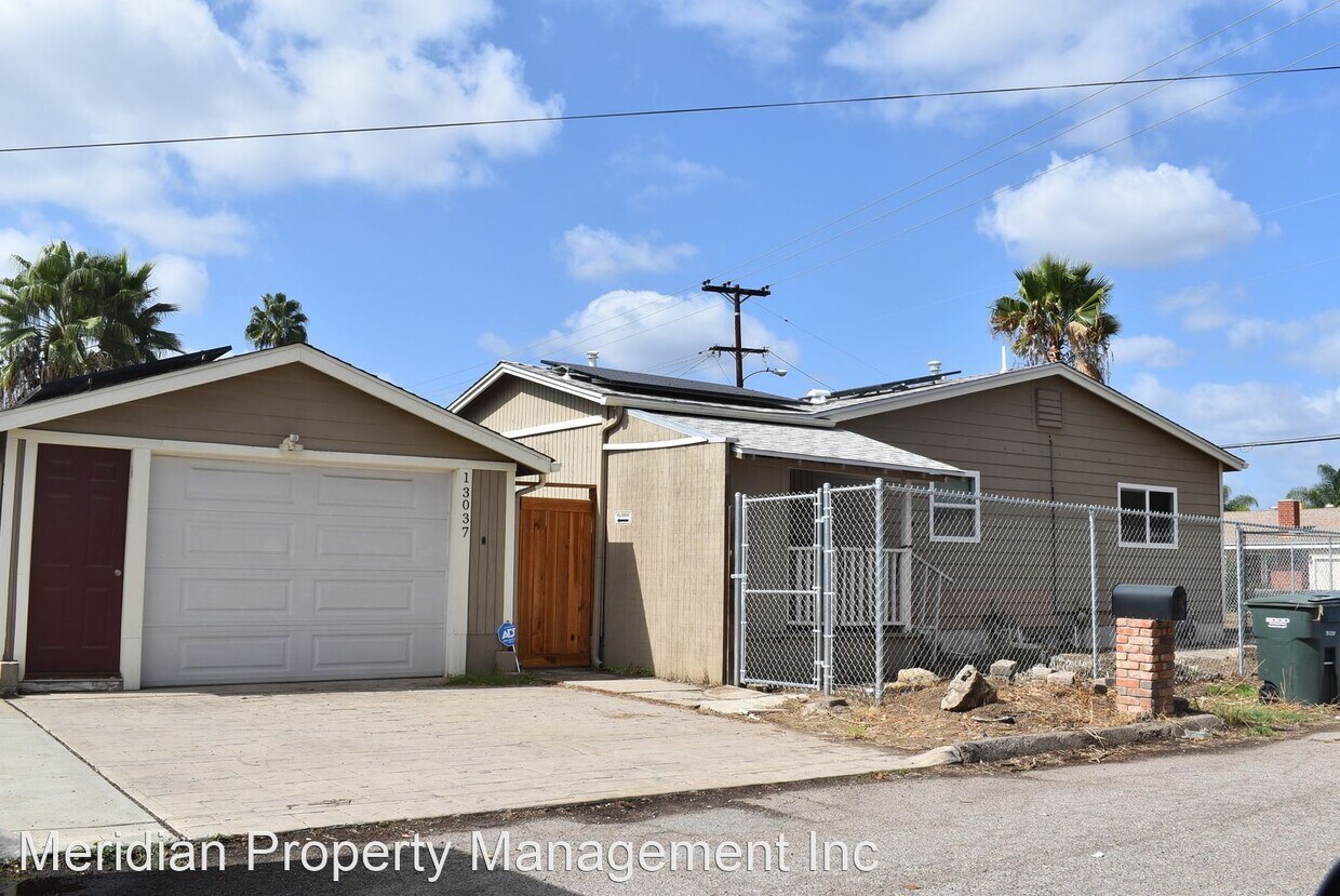 3 br, 1 bath House 13037 Julian Ave House Rental in Lakeside, CA