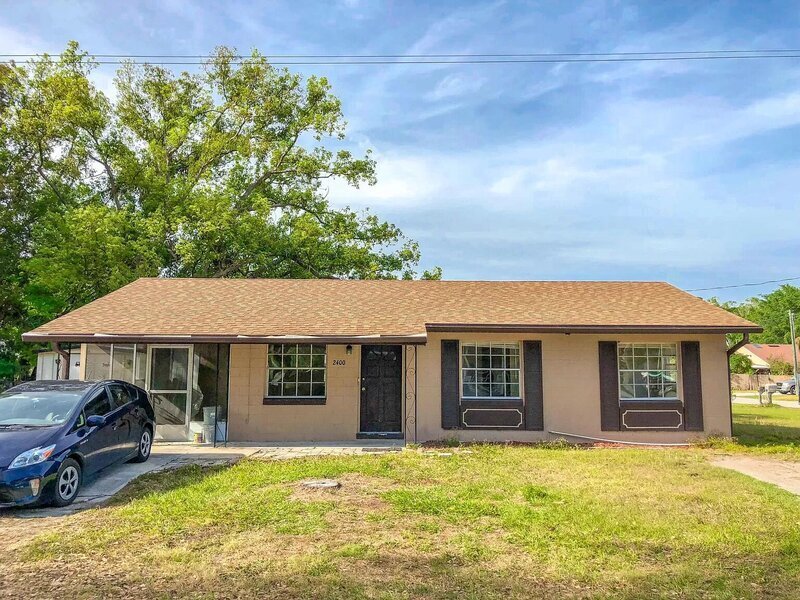 Foto principal - 2400 8th St