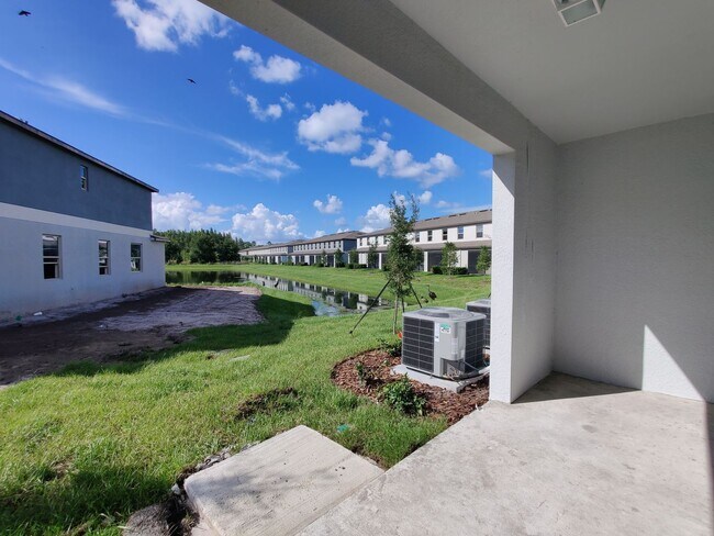 Building Photo - 23251 Willow Glen Way