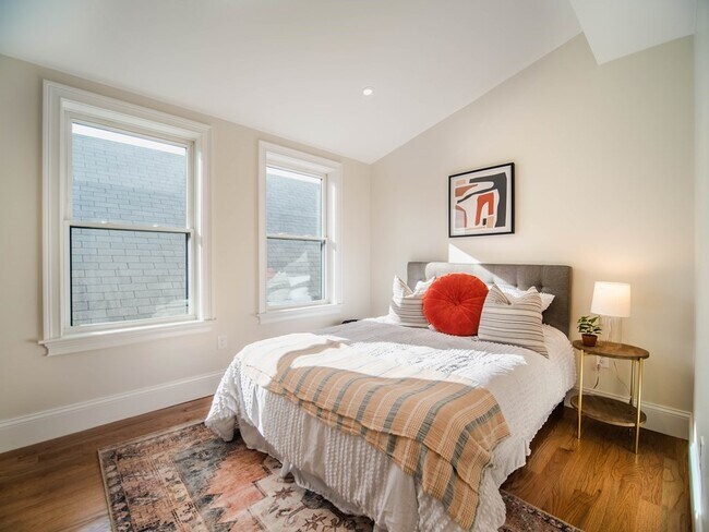 Foto del edificio - 119 Princeton St