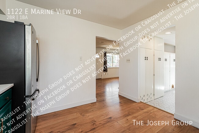 Building Photo - 1122 E Marine View Dr