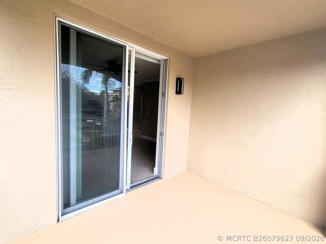 Foto del edificio - 6418 Emerald Dunes Dr