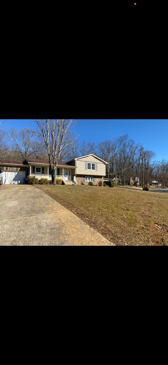 Foto del edificio - 8002 Greenwillow Ct SE