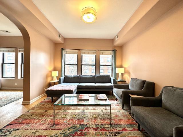 Foto del edificio - 2 bedroom in Chicago IL 60626