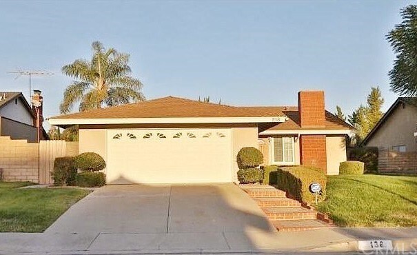Primary Photo - 138 Oakwell Dr