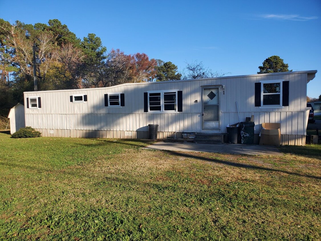 Primary Photo - Charming Updated 2BR Home In Convenient Lo...