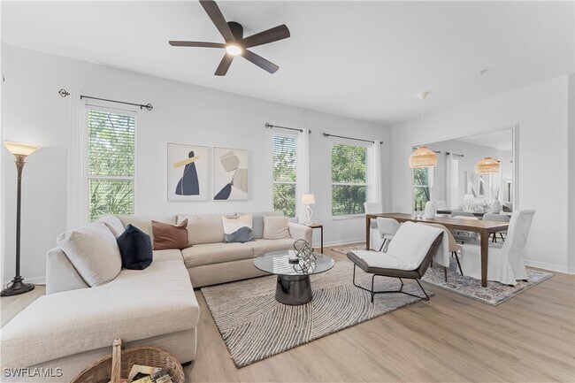 Foto del edificio - 8217 Parkstone Pl
