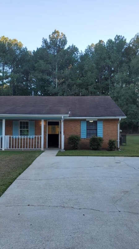 Foto principal - 55 Plum Orchard Rd