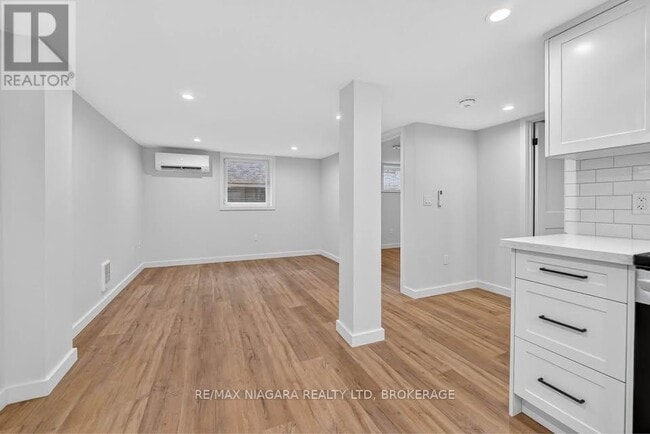 Building Photo - 3548 Bond St