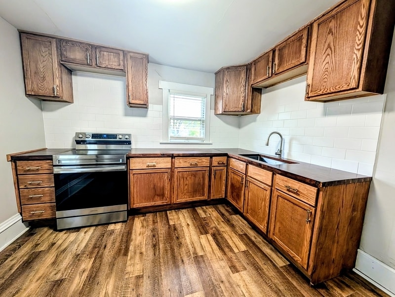 Foto principal - 1012 Bethel St