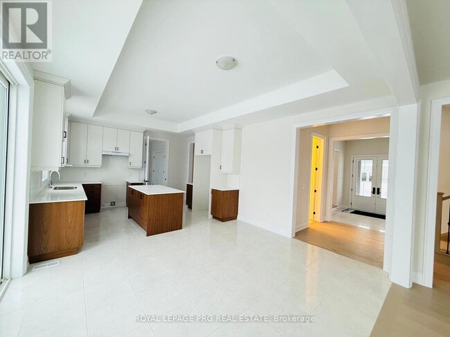 Building Photo - 12 Herbert Ave