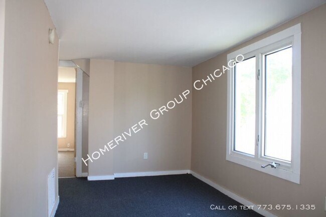 Foto del edificio - 5 Bedroom House Available For Rent Now!