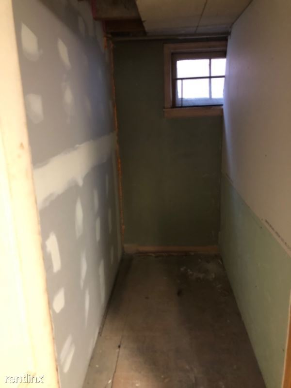 Building Photo - 1 br, 1 bath Apartment - 1136 E 6th Ave
