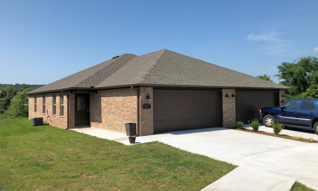427 Crestview Dr, Van Buren, AR 72956 Apartments in Van Buren, AR